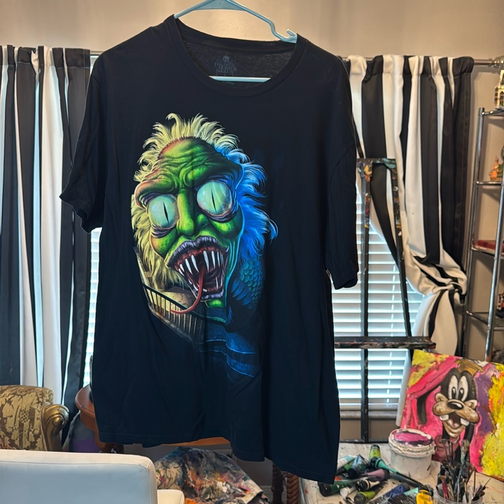 Halloween Horror Nights Beetlejuice T shirt size large